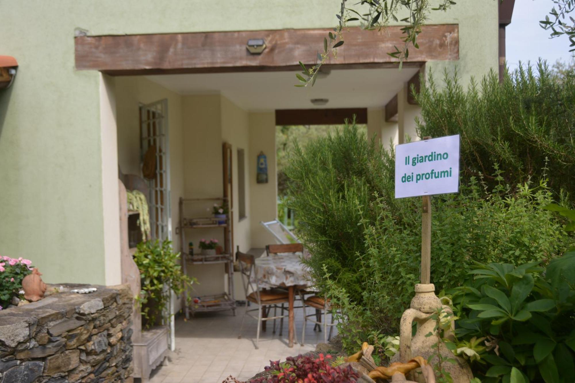 Maison d'hôtes Terre Di Garlenda Extérieur photo